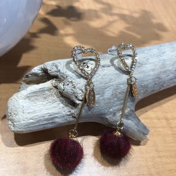 Sparkle heart puff drop earrings - Picture 4 of 4